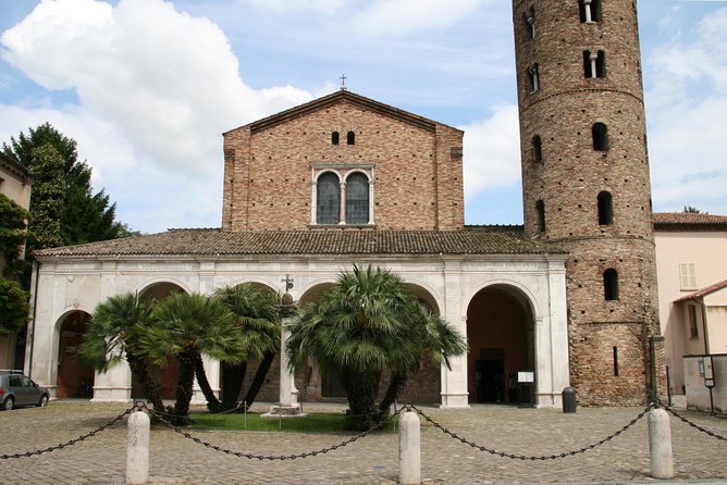 Guided Tour of Mosaic Tiles in Ravenna - Battistero Neoniano and the Baptism of Christ