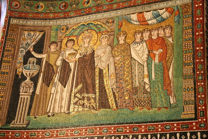 Guided Tour of Mosaic Tiles in Ravenna - The guides make the art easier to read
