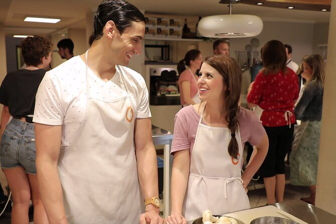 Hands-On Pasta Cooking Class in Florence with optional Pizza - Key things to know before booking