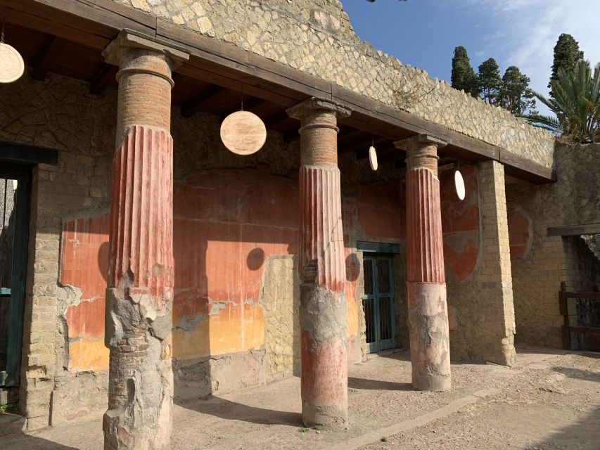 Herculaneum: Tickets & Tour with a Local Archaeologist - Meeting your archaeologist at Biglietteria Ercolano