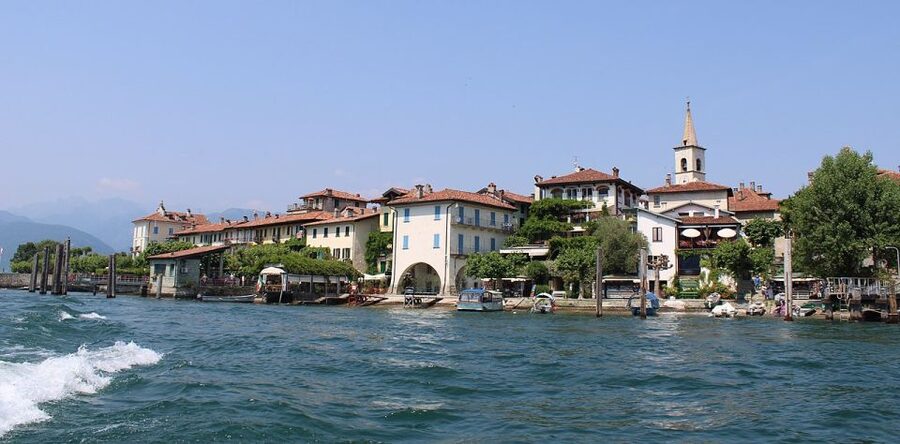 Isola dei Pescatori and Isola Bella Hop-on Hop-off Boat - Help for older passengers and families