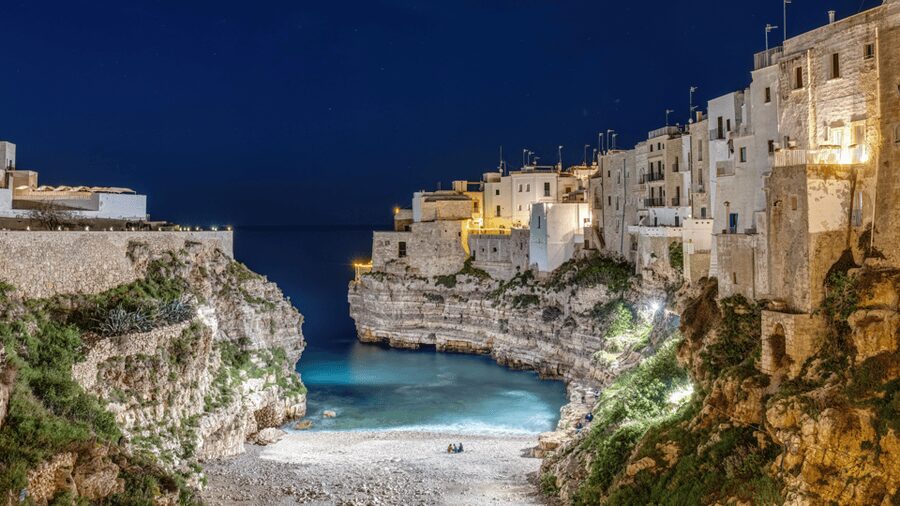 Itria Valley: Polignano, Ostuni, and Locorotondo, from Bari - Ostuni: white walls, steep lanes, and a broad view