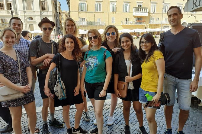 Jewish Ghetto and Trastevere Tour Rome - Piazza Farnese and the route between neighborhoods