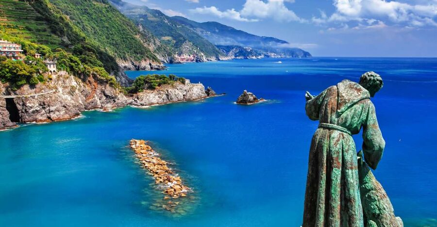 La Spezia: Cinque Terre Tour by Boat - Monterosso combines history and beach time