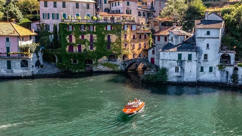 Lake Como: Classic Boat Private Tour - The meeting point between Lenno and Tremezzo