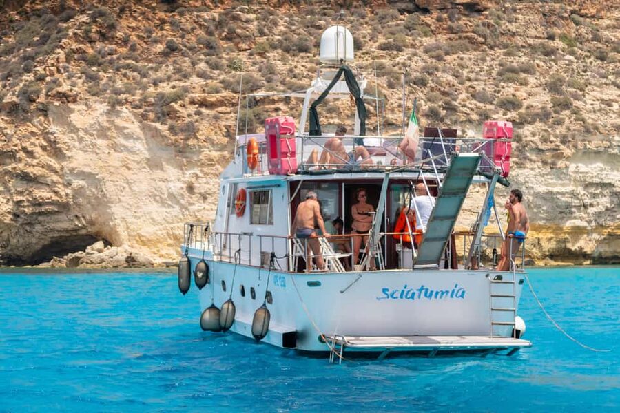 Lampedusa: Yacht excursion, swimming stops and typical lunch - Rabbit Island and the long swimming stop
