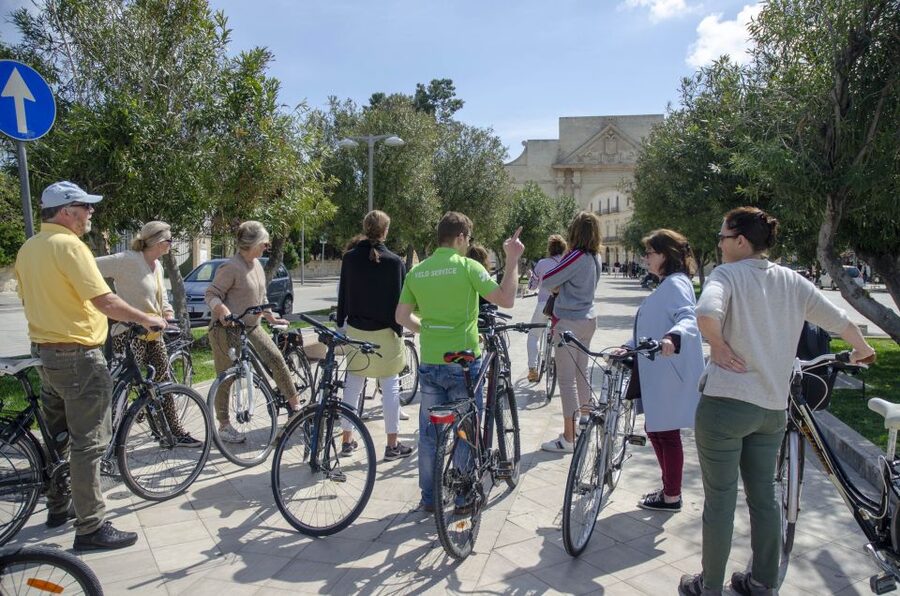 Lecce: City Highlights Guided Tour by Rickshaw - The guides make the difference