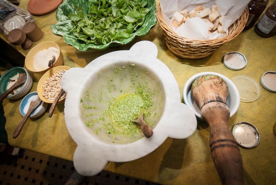 Levanto: Pesto-Making Class - The traditional mortar method, step by step