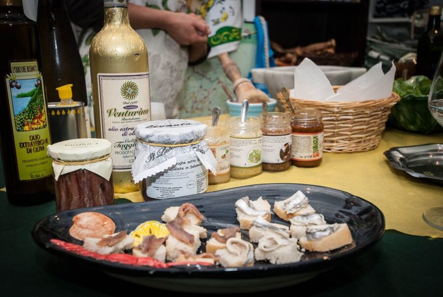 Levanto: Pesto-Making Class - The tasting is a real part of the class