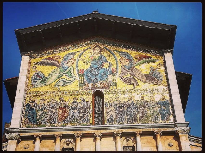 Lucca: 2-Hour City Center Walking Tour - Walking Lucca’s sixteenth-century walls