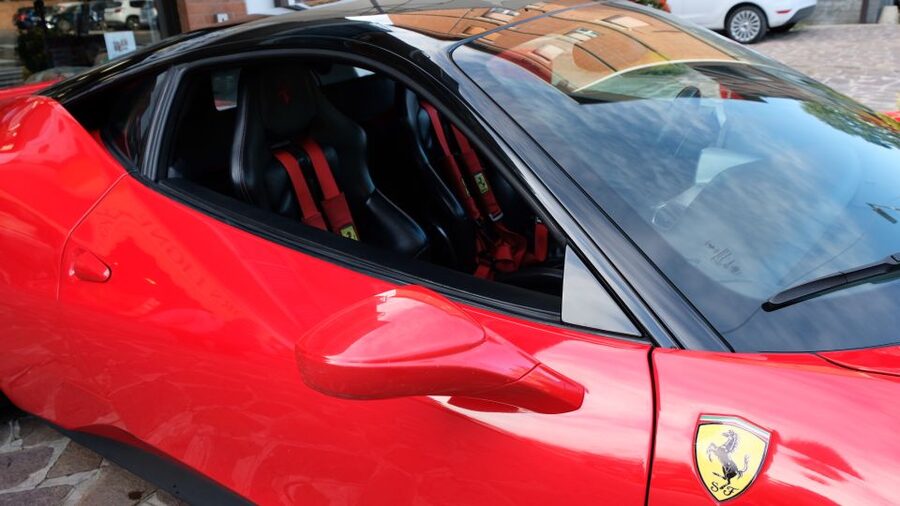 Maranello: Test Drive Ferrari 458 - Is $124.61 a fair price?