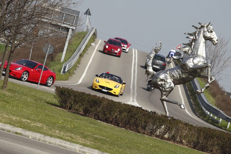 Maranello: Test Drive Ferrari 458 - The briefing before you touch the throttle