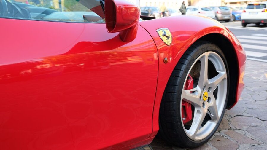 Maranello: Test Drive Ferrari 458 - Can two people share the Ferrari?