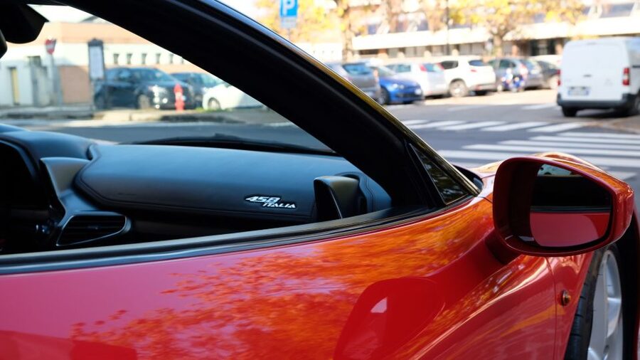 Maranello: Test Drive Ferrari 458 - Getting ready at the Maranelviagg office