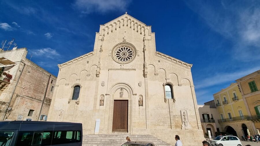 Matera: 3-hour Private Full Sassi di Matera Guided Tour - Piazza San Francesco and the final climb