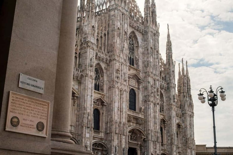 Milan: Best of City Walking Tour with Last Supper Tickets - Entering Santa Maria delle Grazie for the Last Supper