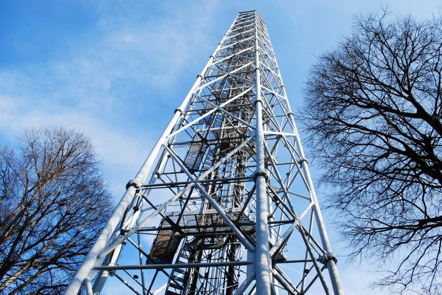 Milan: Branca Tower Entrance Ticket - Gio Ponti’s slender tower in Parco Sempione