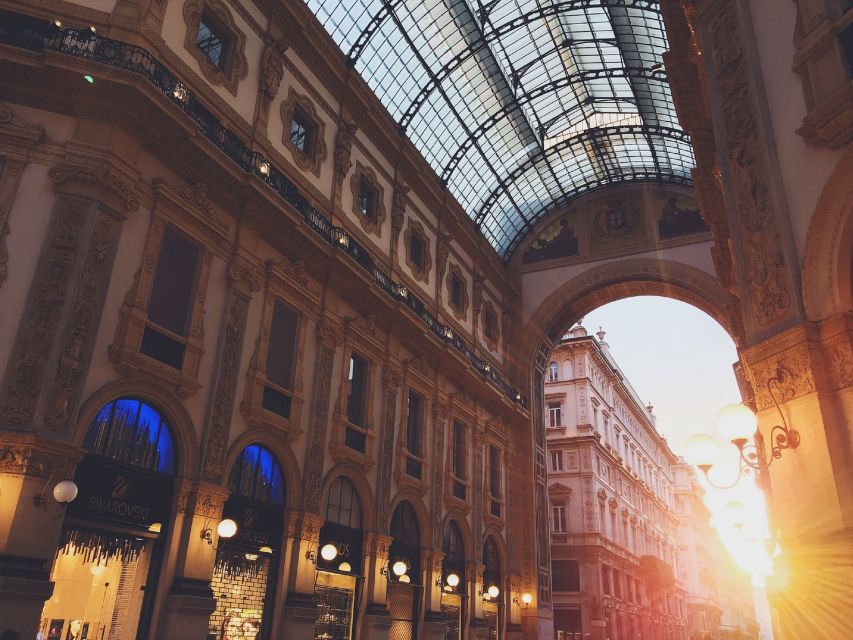 Milan by Night 2-Hour Walking Tour - From the castle to La Scala