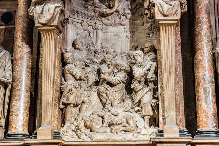 Milan: Cathedral and Terraces Guided Experience - What you see inside Milan Cathedral