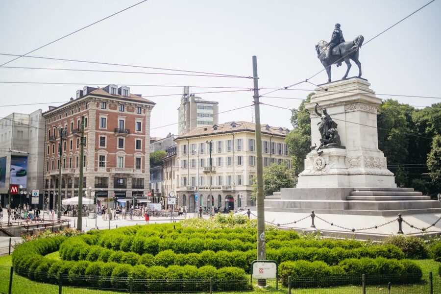 Milan: City Sightseeing Hop-On Hop-Off Bus with Audio Guide - Line A: the classic Milan route
