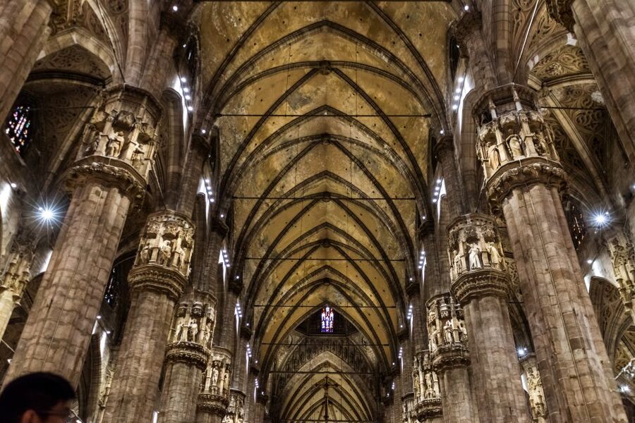 Milan: Duomo and The Last Supper Skip-the-Line Guided Tour - Santa Maria delle Grazie: a quieter setting