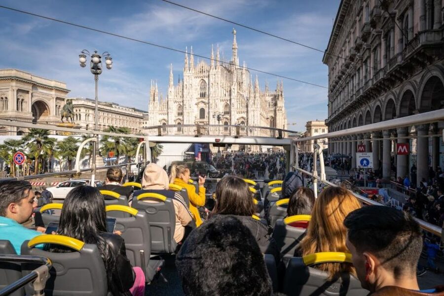 Milan: Duomo & Rooftop Tour with Optional Hop-On Hop-Off Bus - Who will enjoy this Duomo experience most