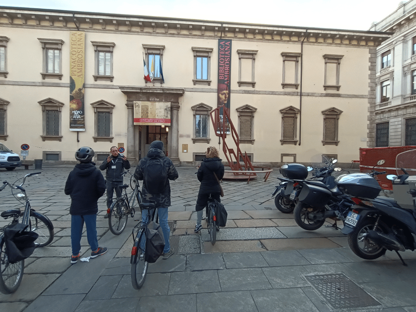 Milan: Guided Bike Tour - Darsena, the canals, and old Milan waterways