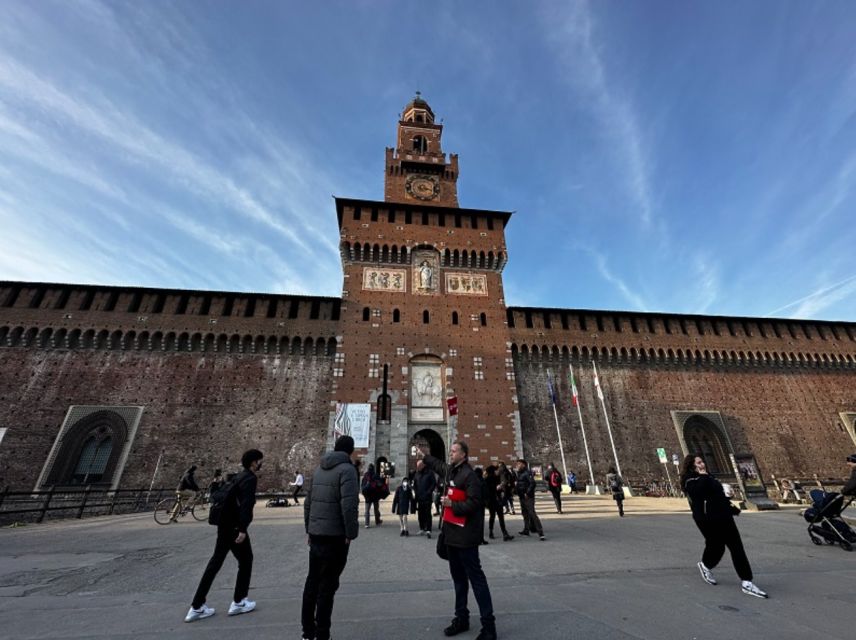 Milan: Guided Duomo, Last Supper and City Centre Tour - La Scala and the Galleria’s Showpiece Architecture