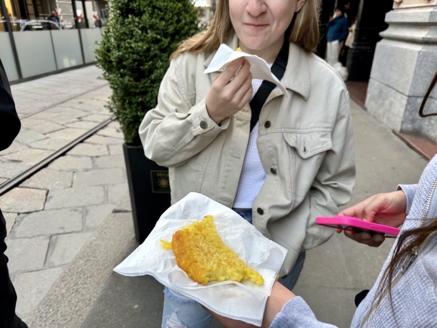 Milan: Guided Street Food Walking Tour with Food Tasting - Practical details that affect your day