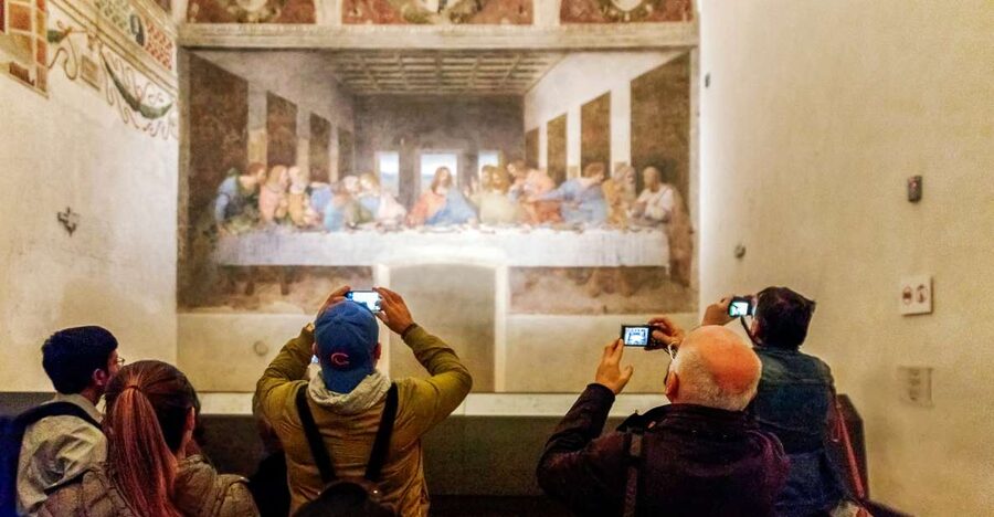 Milan: Guided Tour of Leonardo da Vinci's 'The Last Supper' - The 30 to 40-minute introduction outside