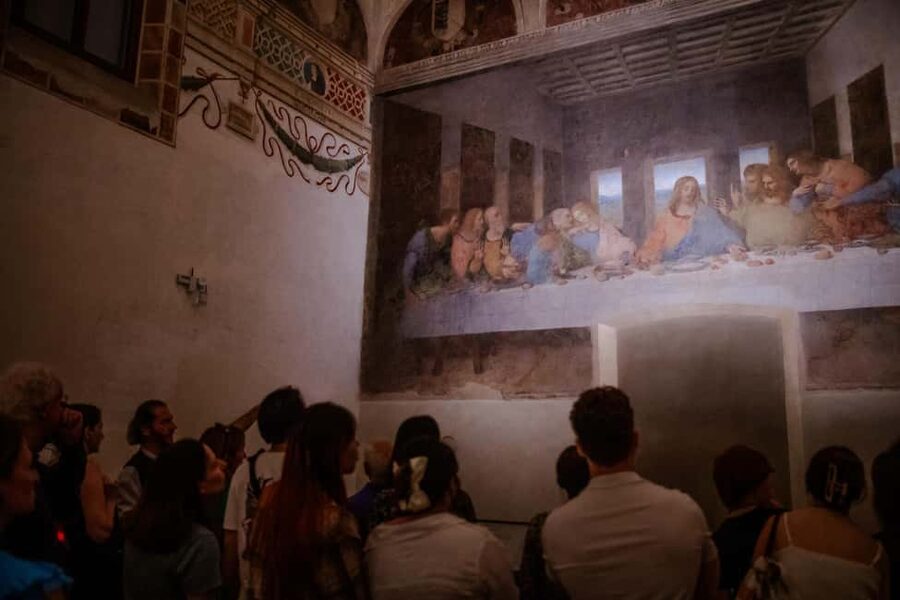 Milan: Guided Tour of Leonardo da Vinci's 'The Last Supper' - Entering Santa Maria delle Grazie