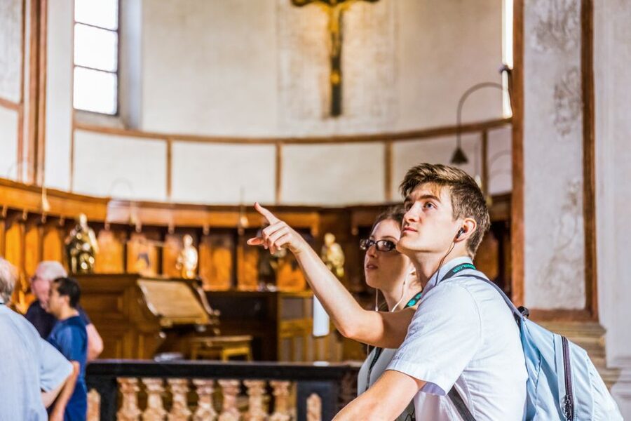 Milan: Guided Walking Tour & Last Supper Visit with Ticket - Sforza Castle and Milan’s ruling families