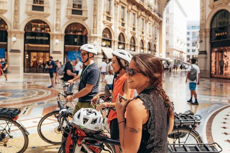 Milan: Highlights and Hidden Gems E-Bike Tour - Gae Aulenti and Milan’s new architecture