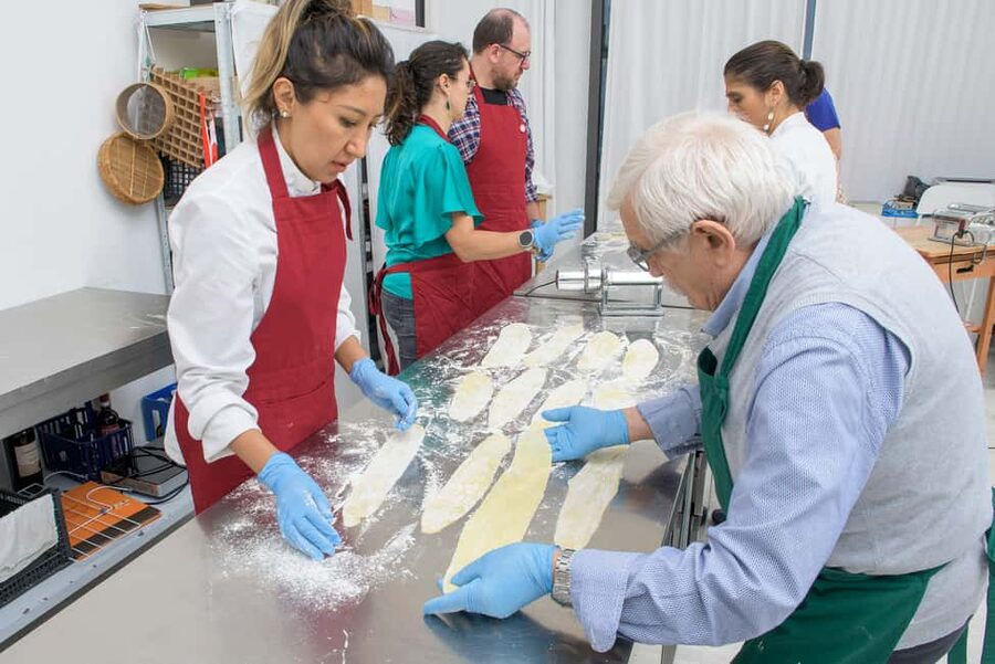 Milan: Italian Cooking Class with Food and Wine - Key points to know before you book