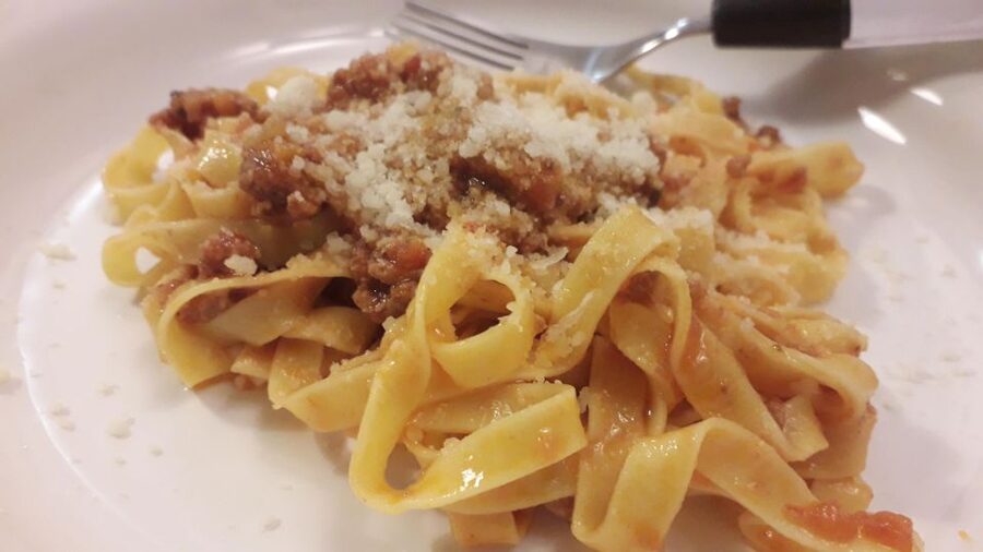 Milan: Italian Cooking Class with Food and Wine - Chef Ilaria’s teaching style