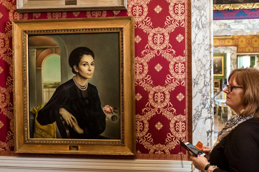 Milan: La Scala Theater & Museum Guided Experience - Meeting La Scala beside Il Foyer