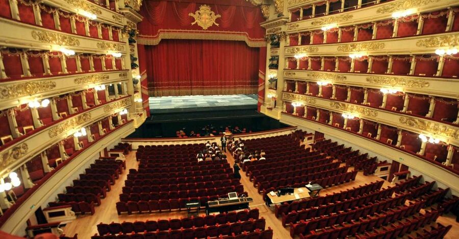 Milan: La Scala Theater & Museum Guided Experience - First look at the famous auditorium