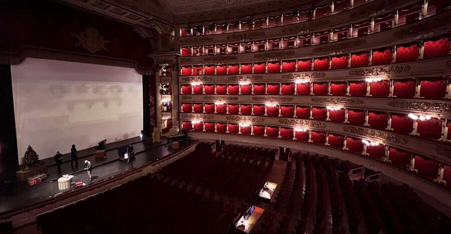 Milan: La Scala Theatre Skip-the-line Guided Tour - A one-hour format that keeps Milan moving