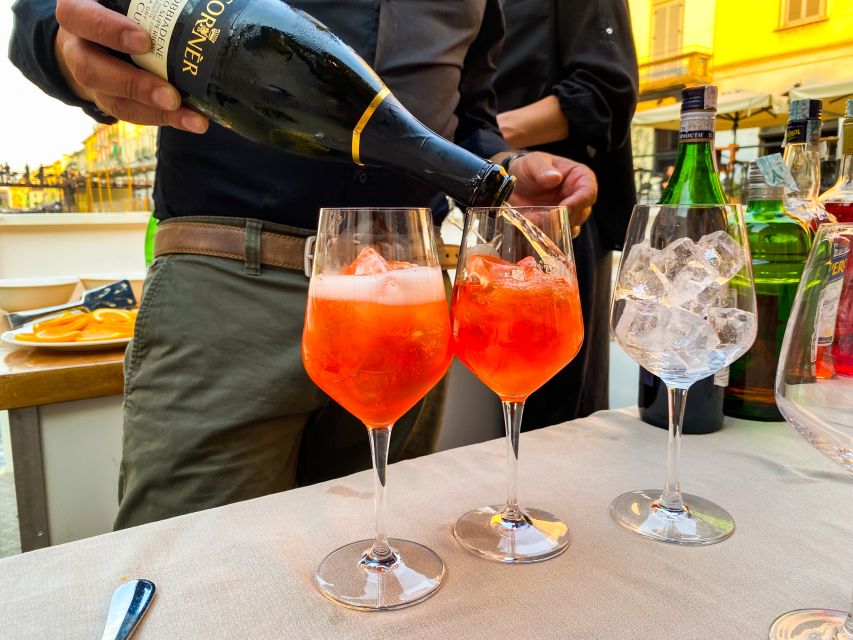 Milan: Navigli District Canal Boat Tour with Aperitivo - Music, atmosphere, and seating