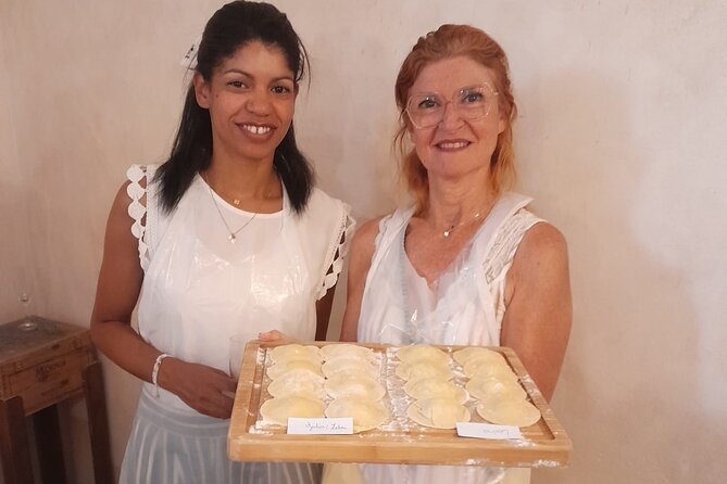 Milan: Pasta and Tiramisu Small Group Cooking Class with Wine - Starting with Prosecco in central Milan