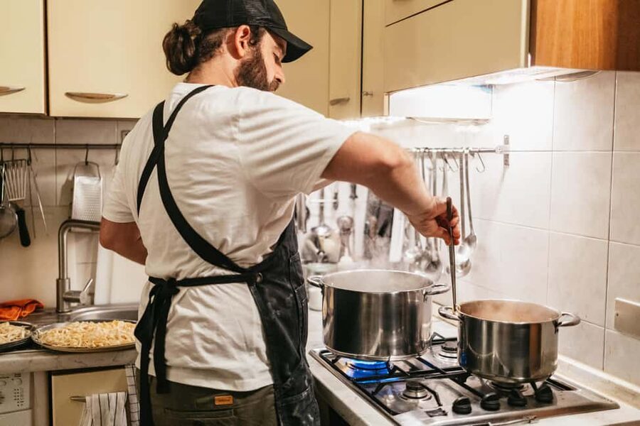 Milan: Pasta & Tiramisu Cooking Class with Premium Products - Tasting olive oil, balsamic vinegar, and artisan bread