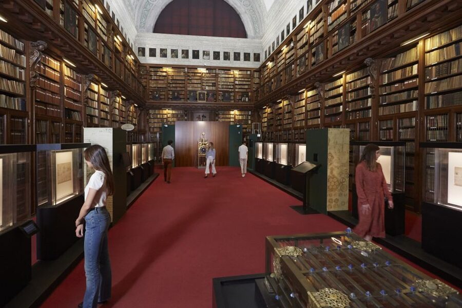 Milan: Pinacoteca Ambrosiana & da Vinci Codex Exhibition - Is the €4 audio guide worth it?