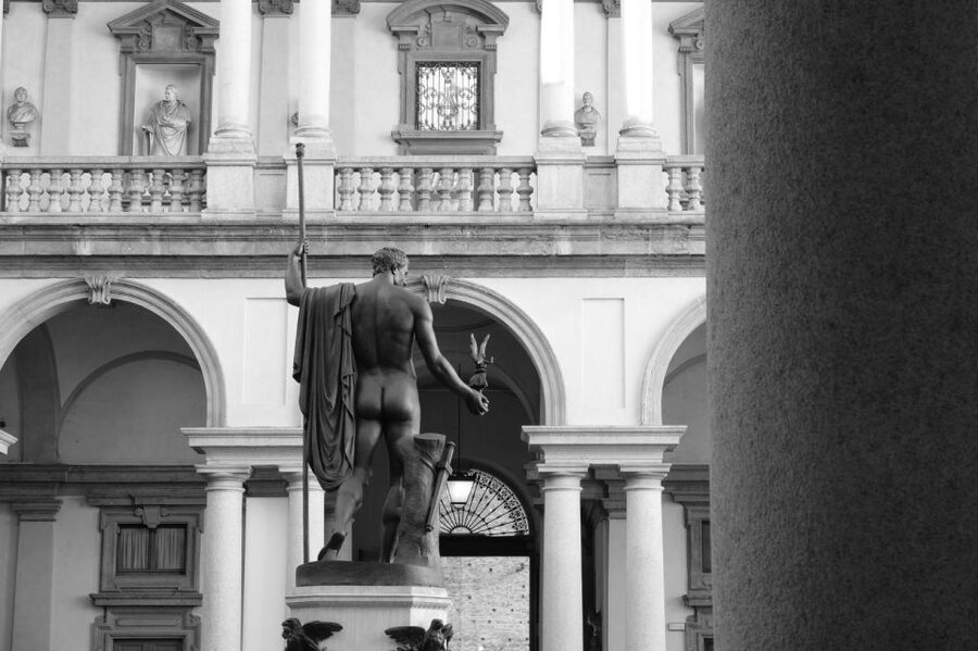 Milan: Pinacoteca Art Gallery and Brera District Guided Tour - Key points to know before booking
