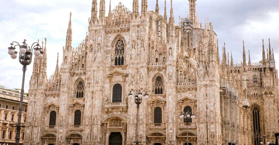 Milan: Priority Access Duomo and Rooftop Tour - Why the Duomo rooftop deserves your time