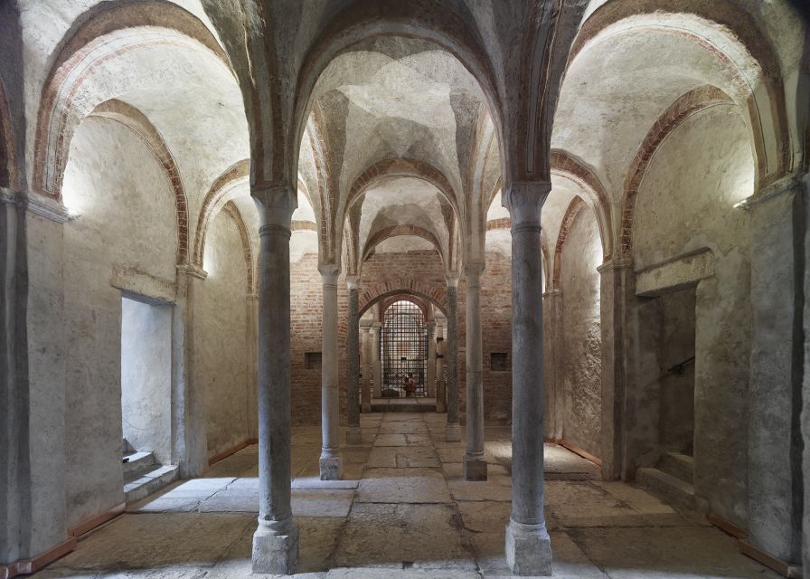 Milan: San Sepolcro Crypt Skip-the-Line Entry Ticket - Restored vaults and late 13th-century frescoes