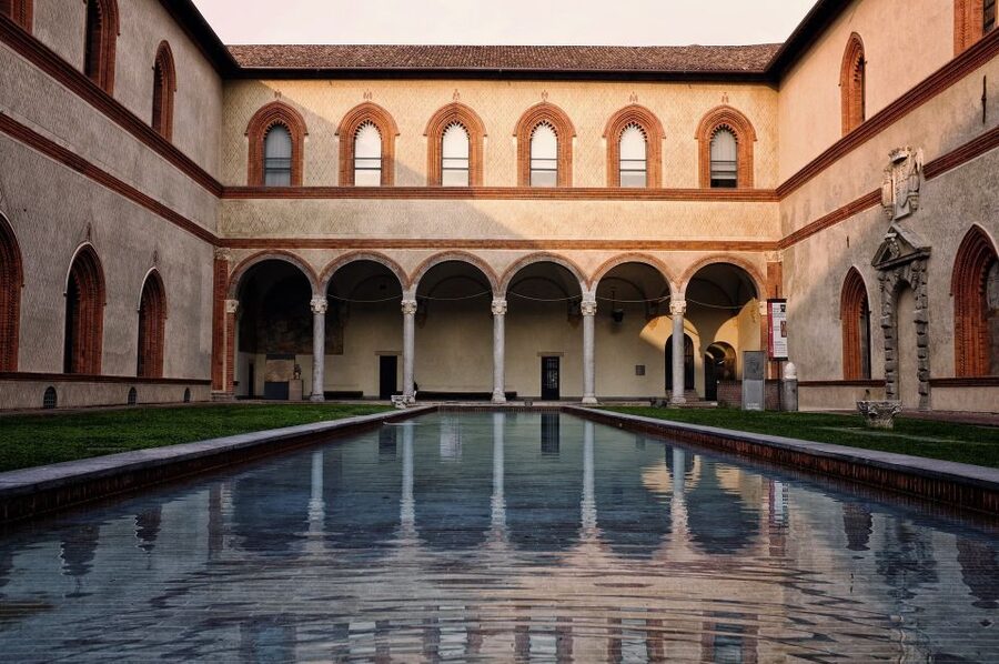 Milan: Sforza Castle and Michelangelo's Pietà Rondanini Tour - What the 90-minute itinerary does well