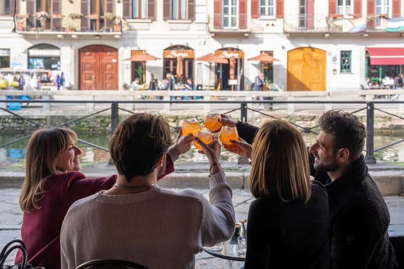 Milan: Sunset Navigli Food & Drinks Tour with a Local - How much food and drink do you actually get?