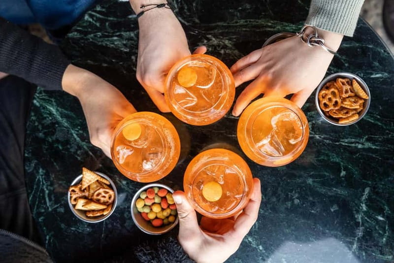 Milan: Sunset Navigli Food & Drinks Tour with a Local - Why Navigli is a good setting for aperitivo