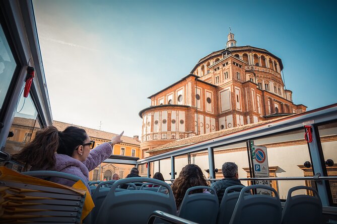 Milan Super Saver: Skip-the-Line Duomo and Rooftop Guided Tour - Entering the Cathedral Without the Long Wait