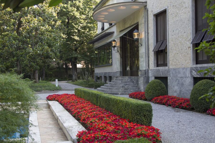 Milan: Villa Necchi Campiglio Entry Ticket - From Milan’s fashion district to a private garden